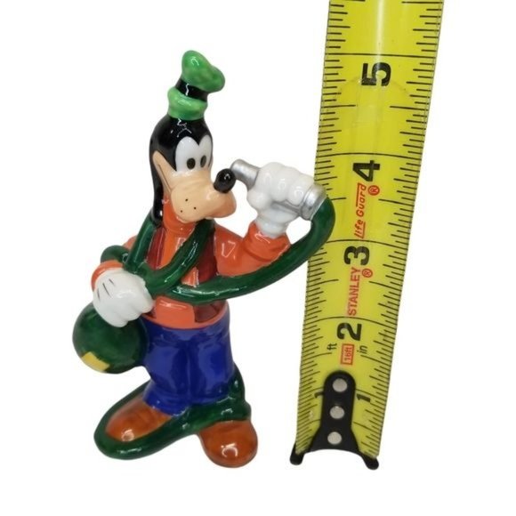 Disney Goofy with Water Hose Porcelain Ceramic Figurine - Picture 11 of 11